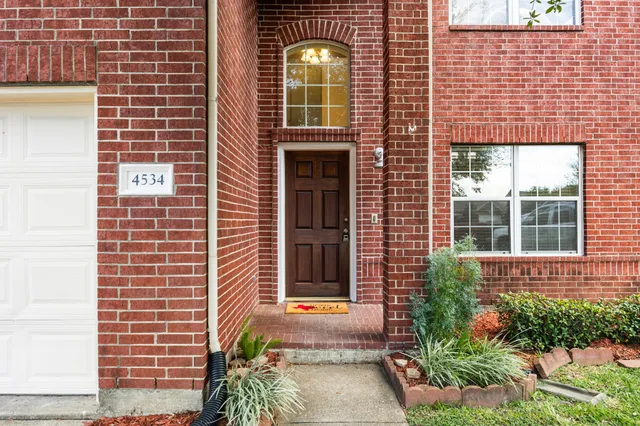 $295,000 | 4534 Marquis Avenue, Baytown, TX 77521