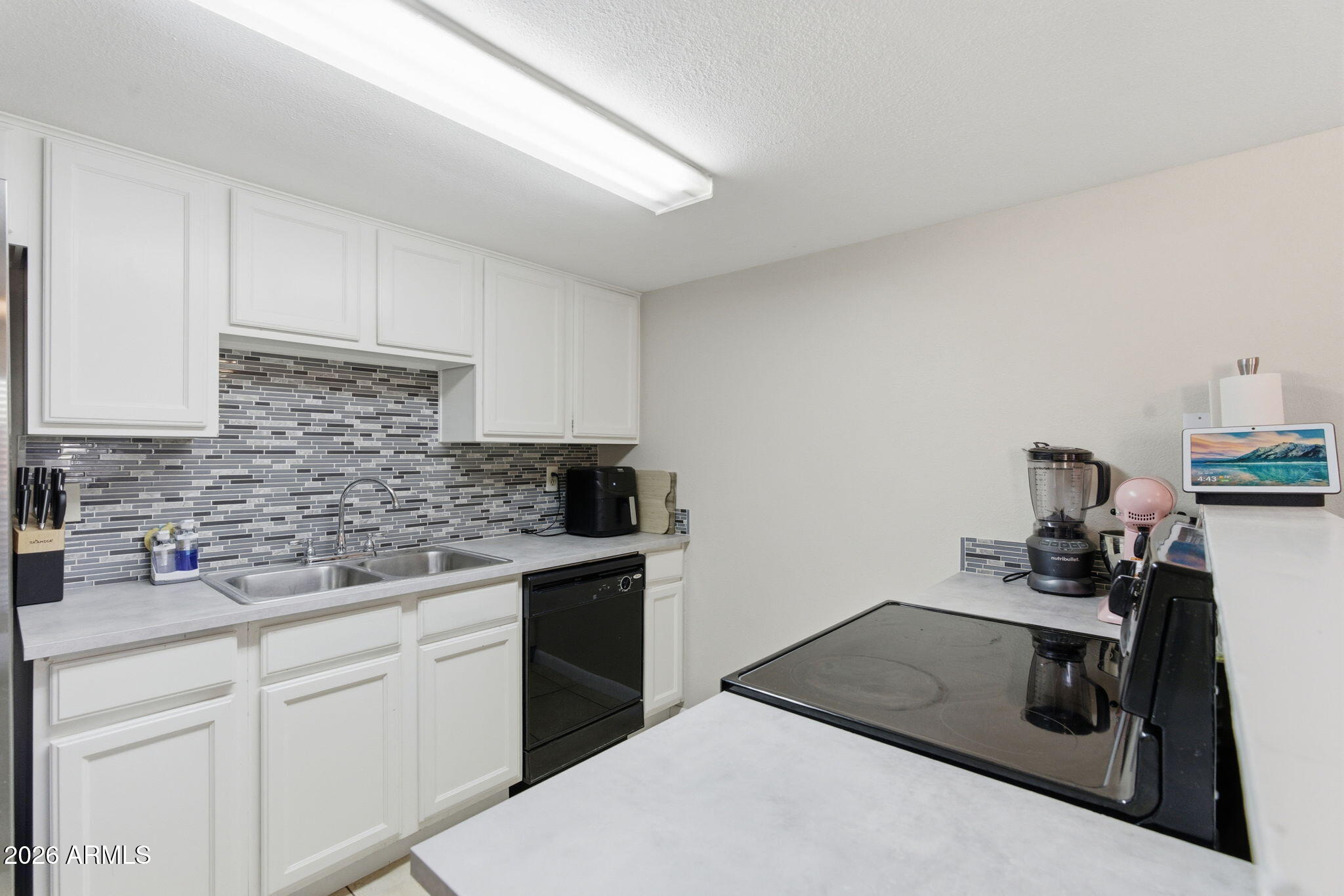 3511 East Baseline Road, Unit 1096 Phoenix, AZ 85042 - Photo 8 of 24 9-web-or-mls-DSC08209