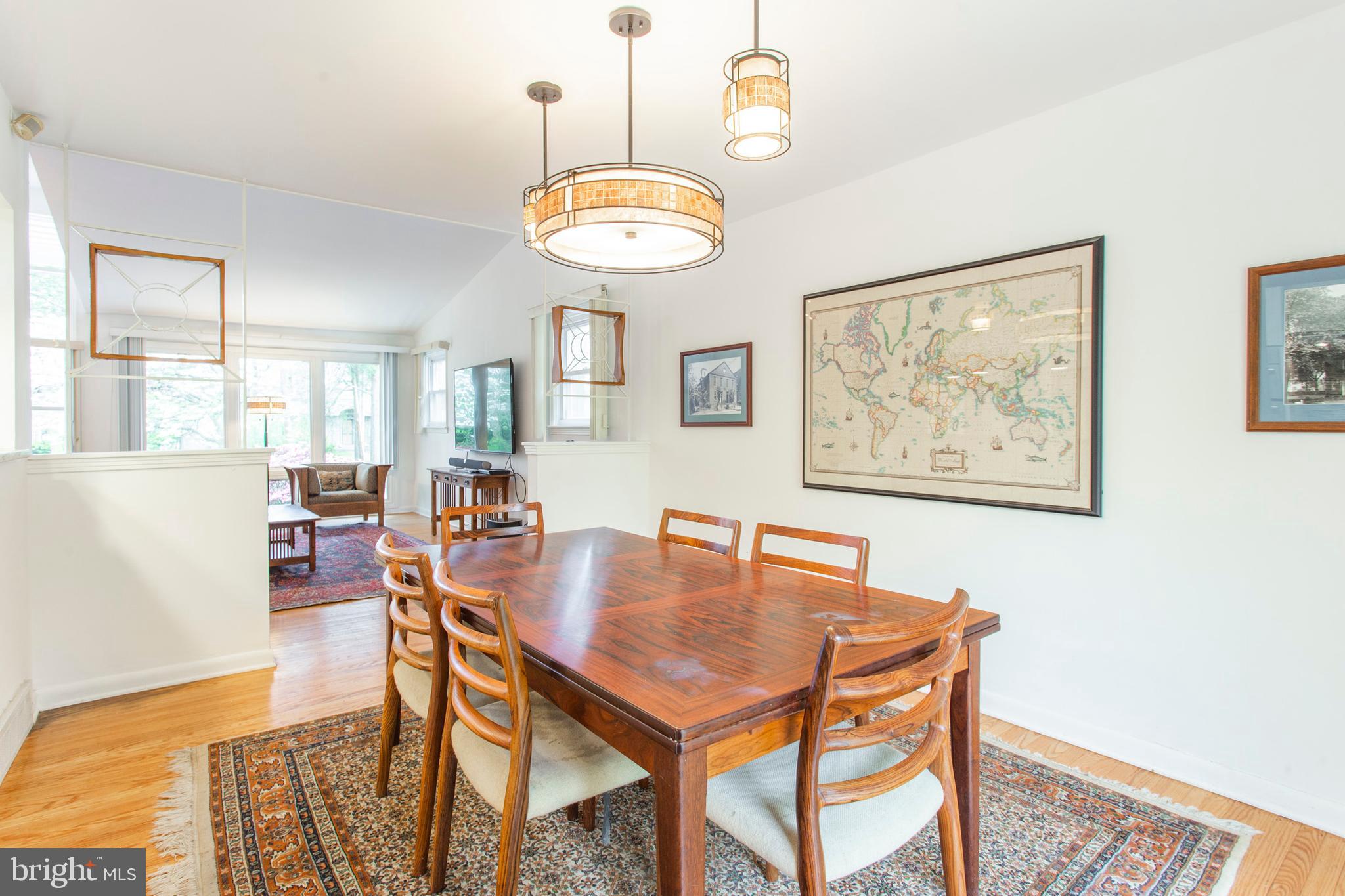 512 Roumfort Road Philadelphia, PA 19119 - Photo 14 of 43 Dining room / living room