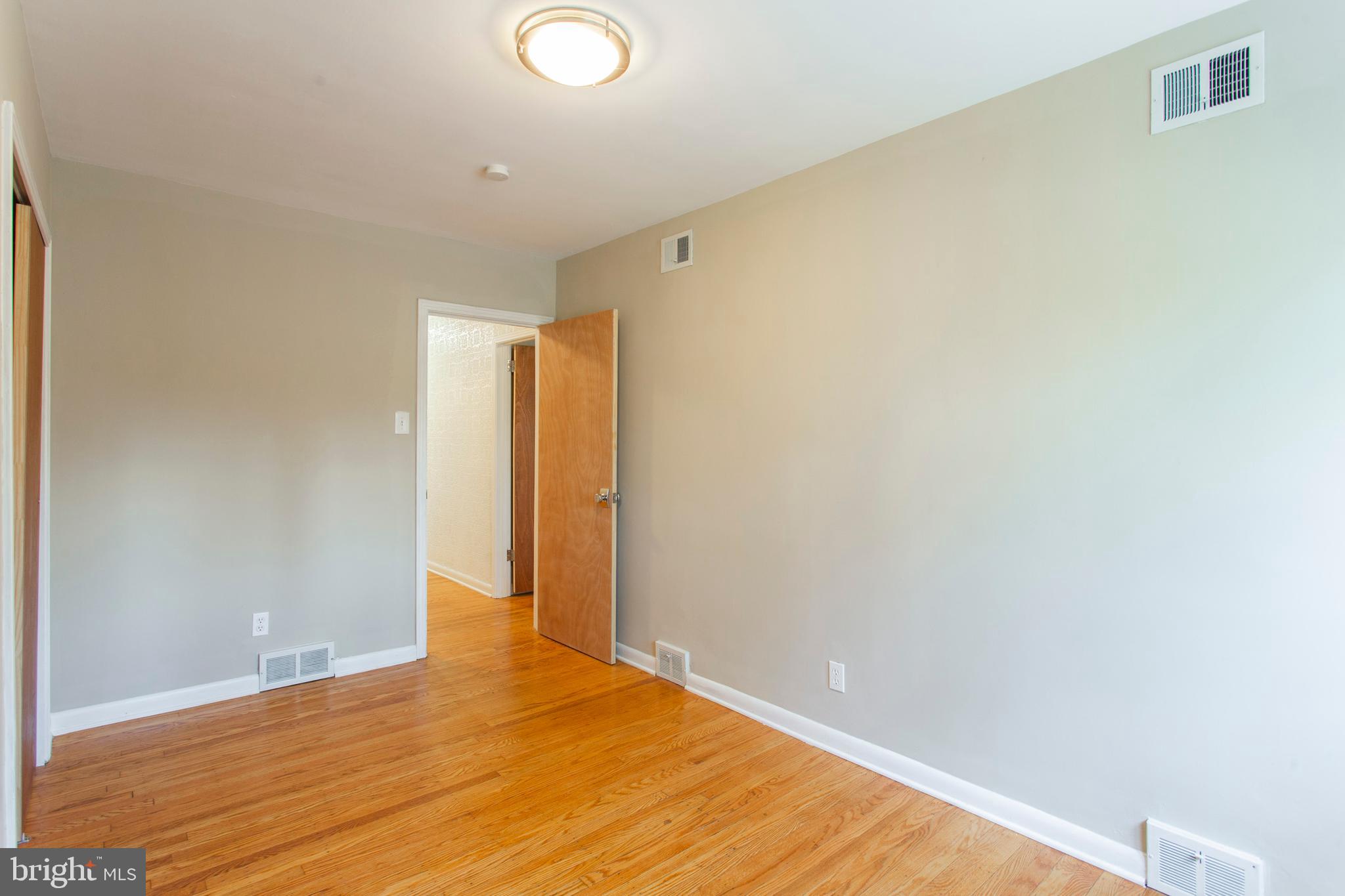 512 Roumfort Road Philadelphia, PA 19119 - Photo 32 of 43 Bedroom 2
