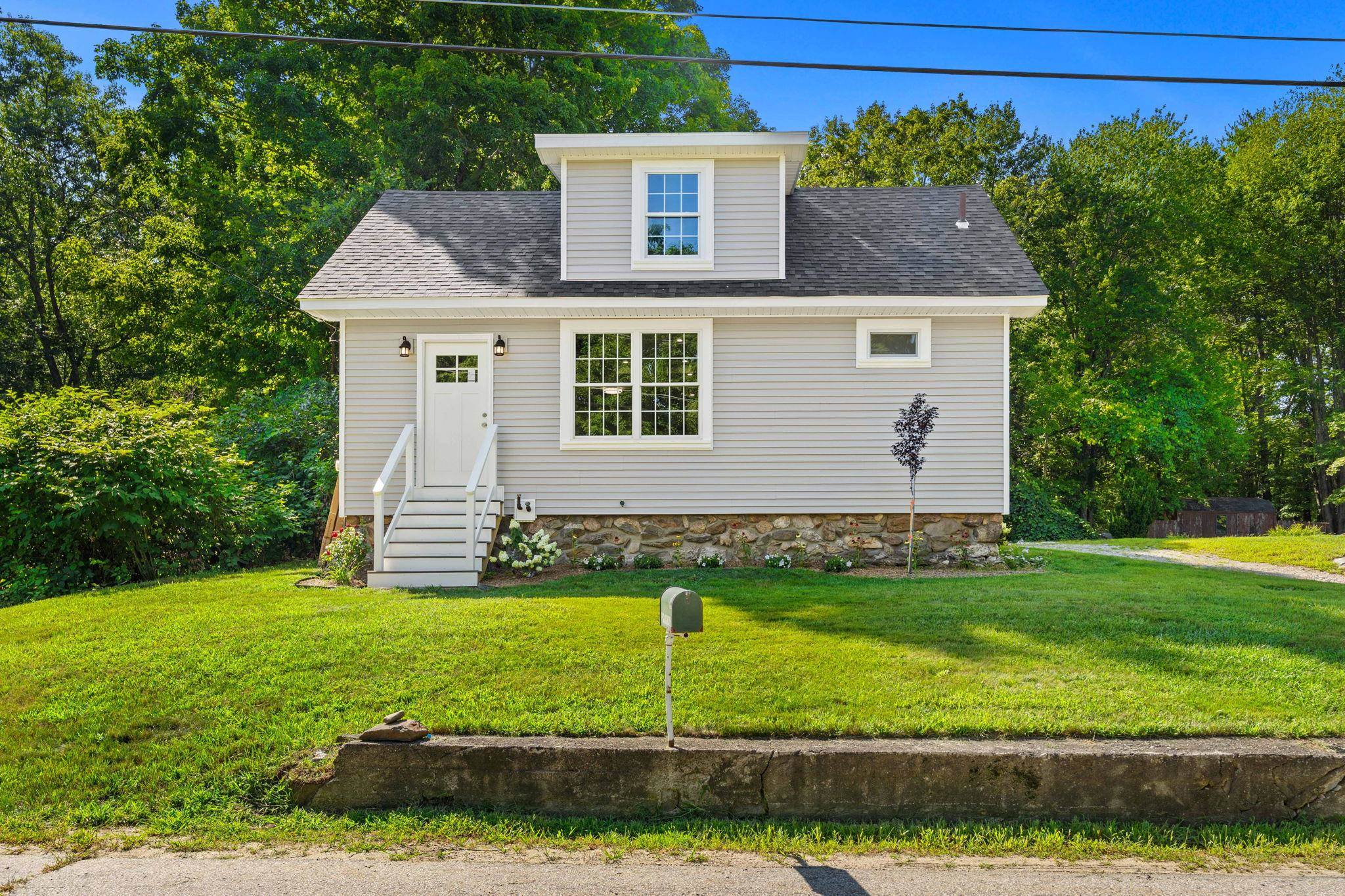 14 River Road Brentwood, NH 03044 - Photo 2 of 28 Gallery Image 2