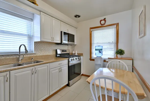 $349,000 | 5919 West Foster Avenue, Chicago, IL 60630