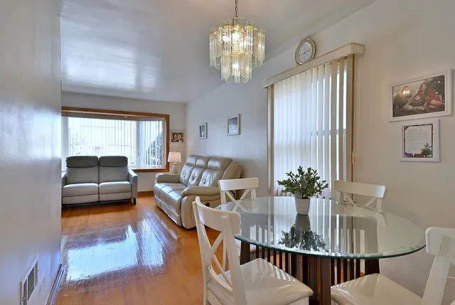 $349,000 | 5919 West Foster Avenue, Chicago, IL 60630