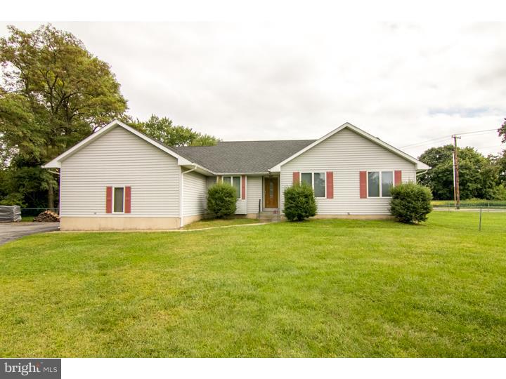 71 Lotus Lane Carneys Point, NJ 08069 - Photo 1 of 10 Exterior