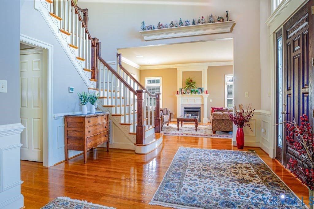 14319 Blunts Bridge Road Ashland, VA 23005 - Photo 10 of 50 Hardwood flooring, custom trim