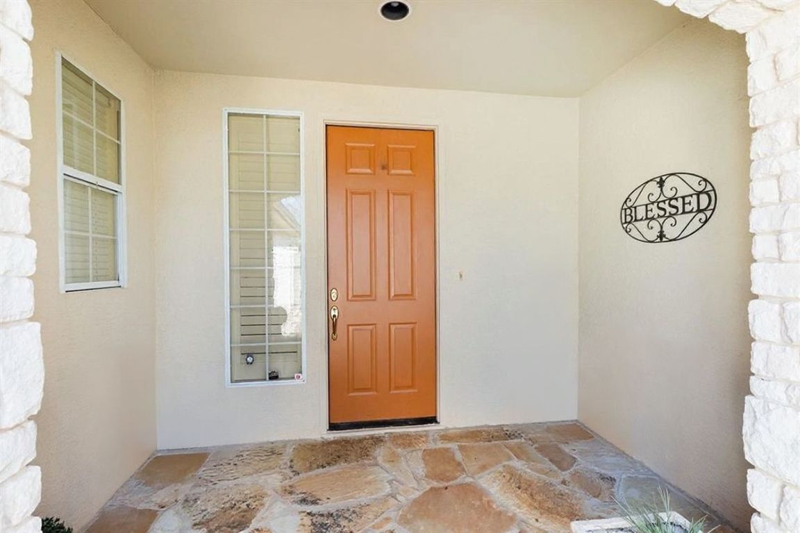 113 Bass Street Georgetown, TX 78633 - Photo 2 of 29