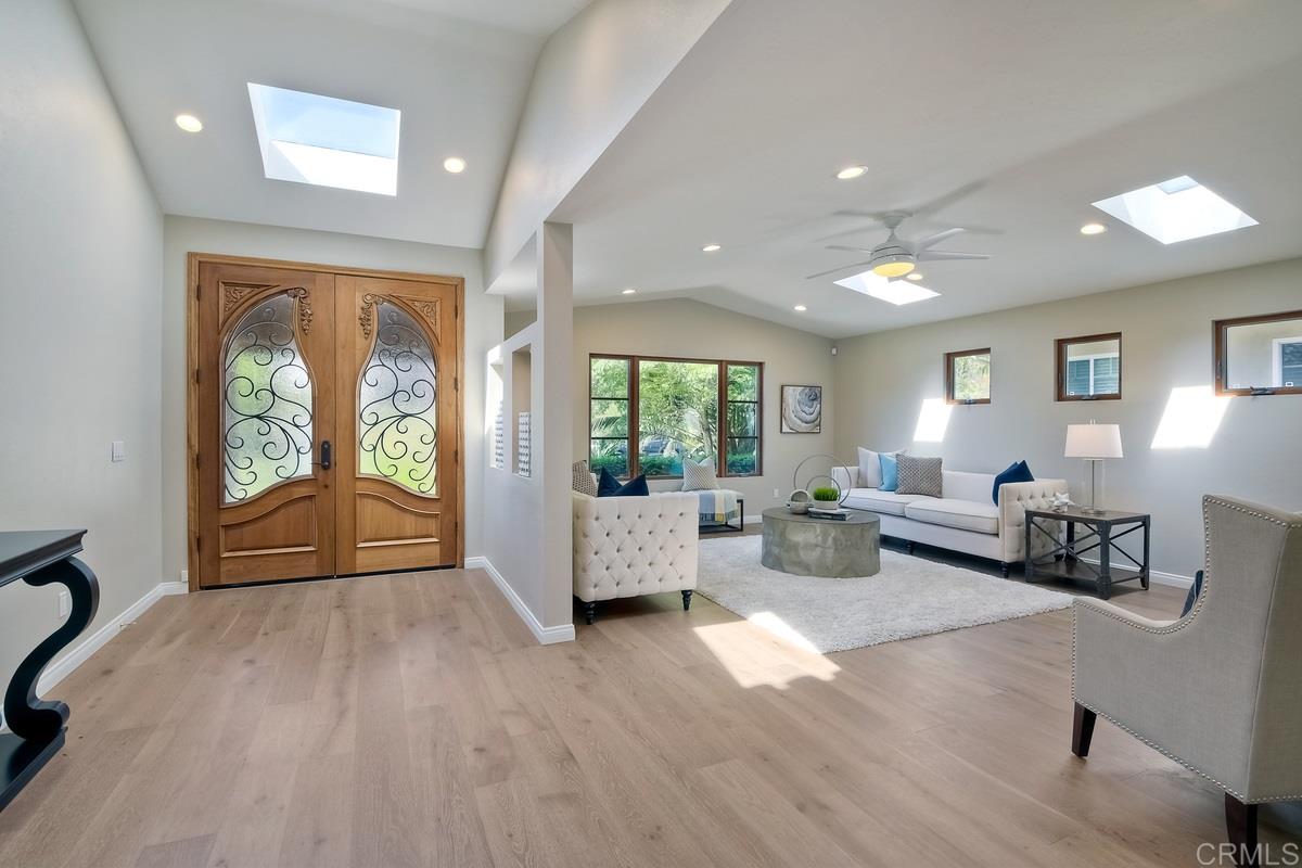 631 Dell Street Solana Beach, CA 92075 - Photo 5 of 25