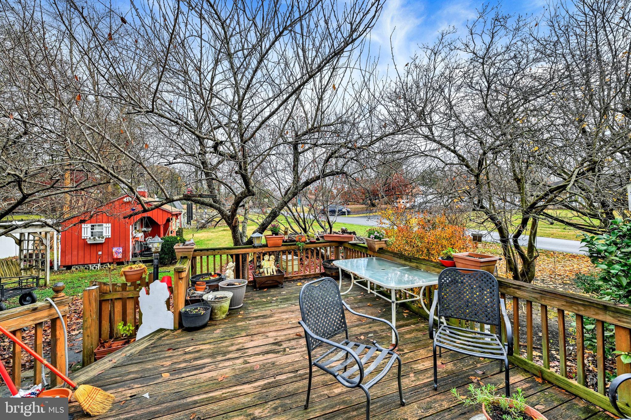 3725 Valley Road Ellicott City, MD 21042 - Photo 25 of 31 Deck