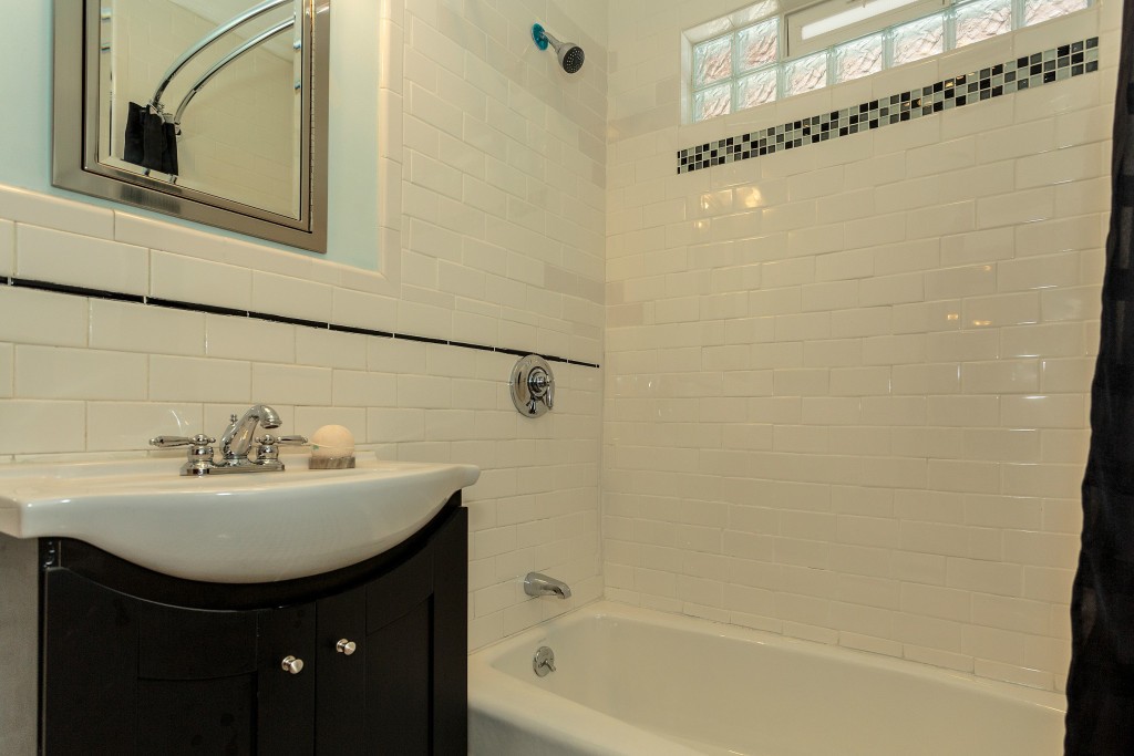 22 Brandon Road, Unit 2 Milton, MA 02186 - Photo 14 of 30 Gallery Image 14