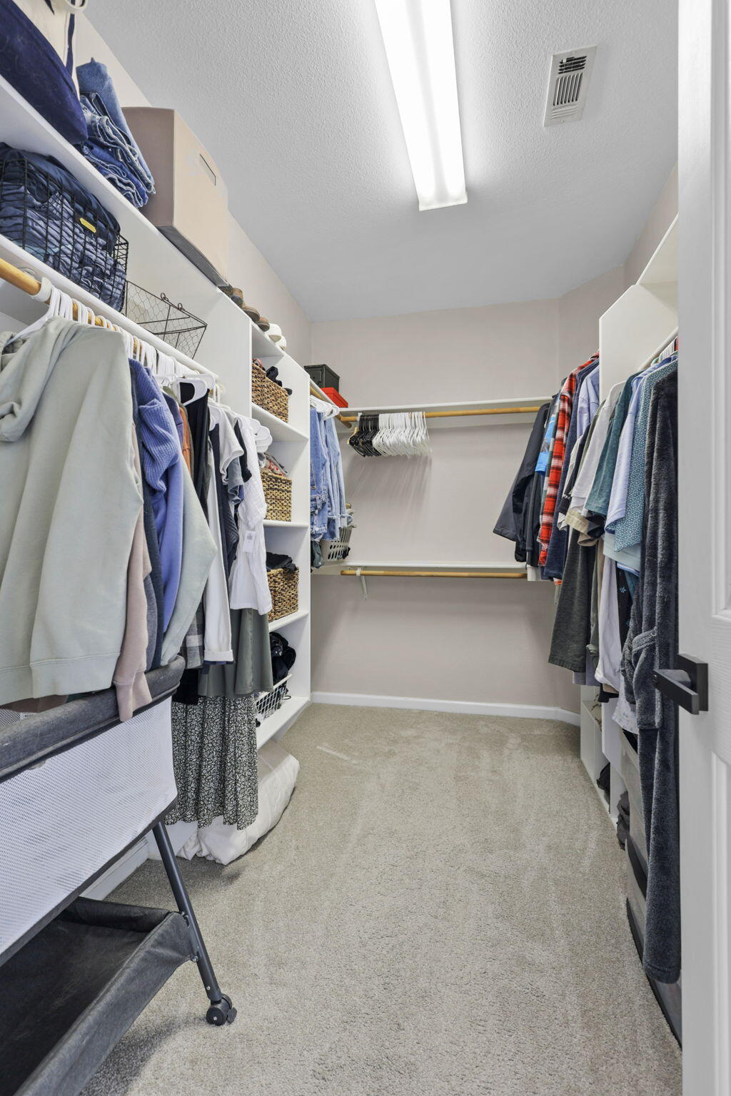 7575 Pit Road Redding, CA 96001 - Photo 16 of 32 15-web-or-mls-8Q0A9068