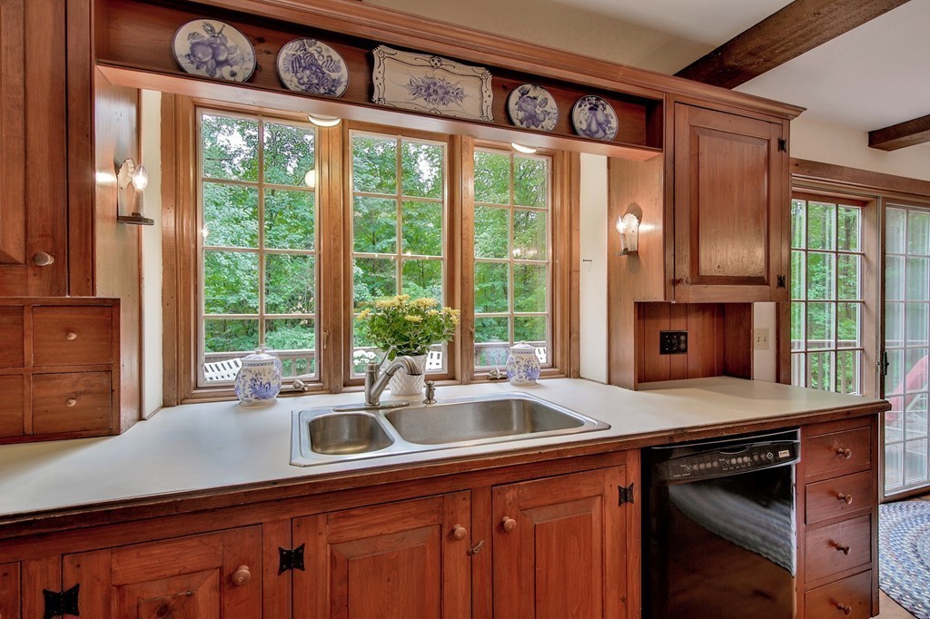 4 Woodchuck Hill Road Harvard, MA 01451 - Photo 8 of 30 Gallery Image 8