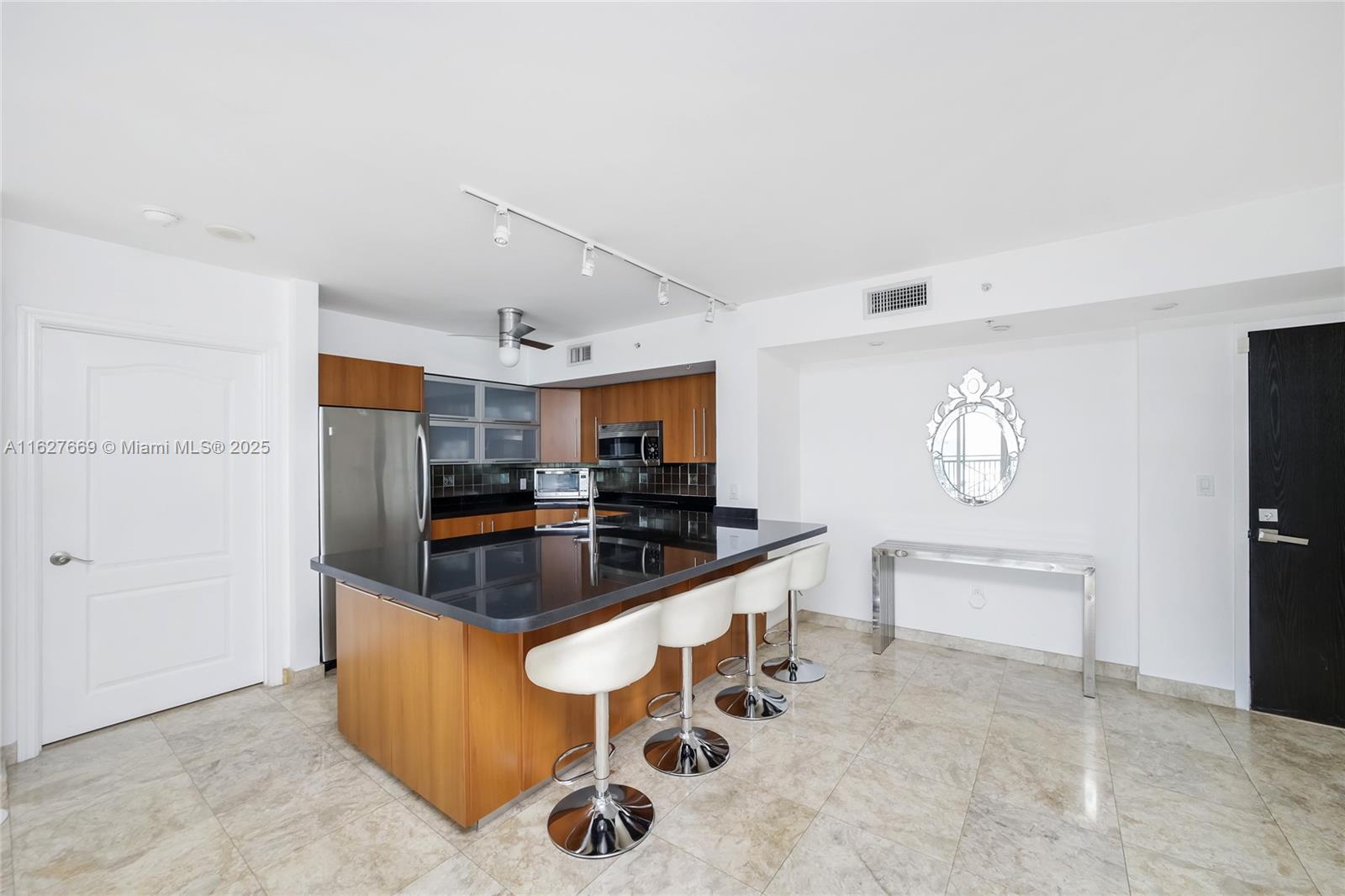 90 Alton Road, Unit 2909 Miami Beach, FL 33139 - Photo 29 of 56 Gallery Image 29