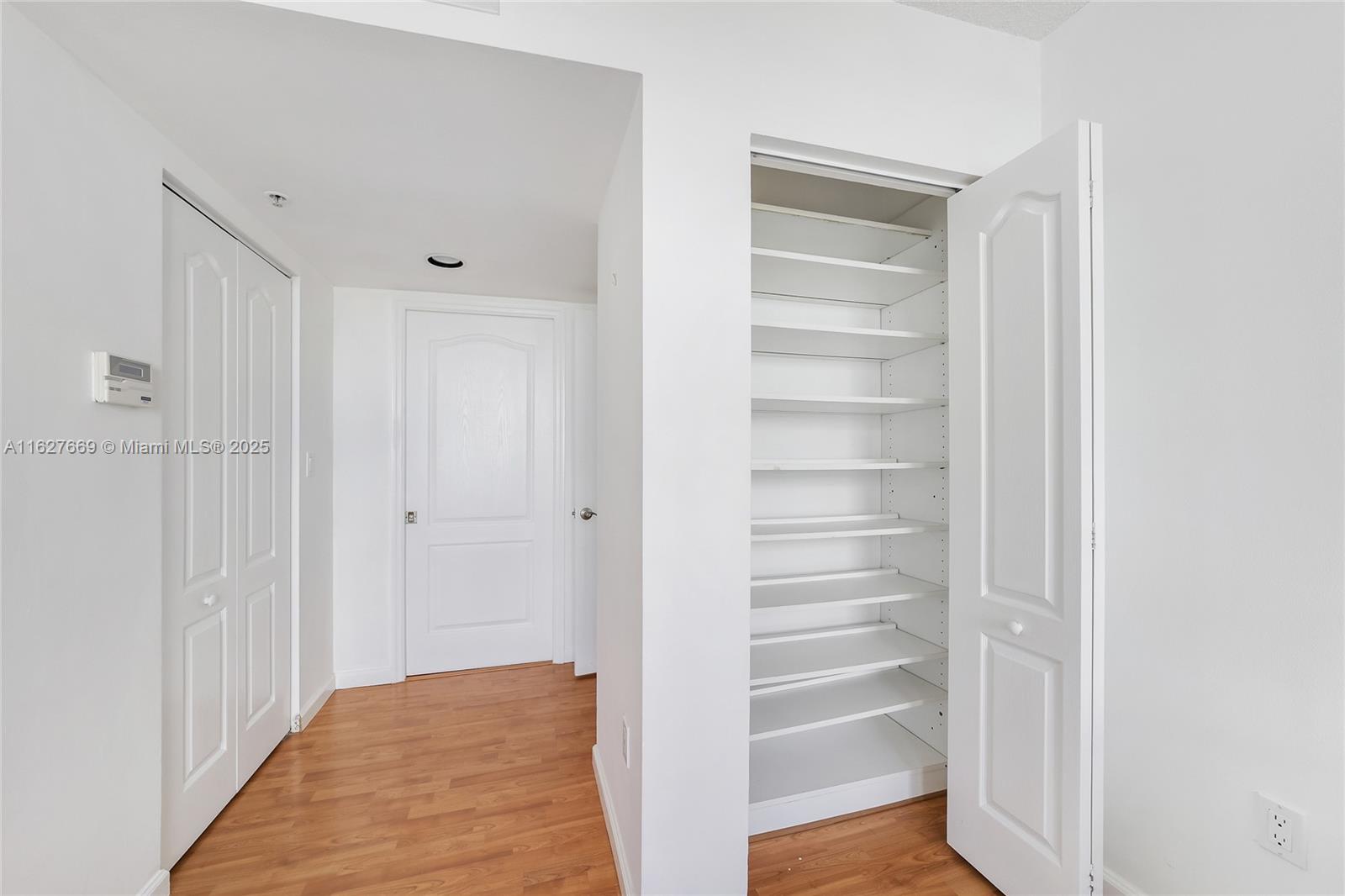 90 Alton Road, Unit 2909 Miami Beach, FL 33139 - Photo 39 of 56 Gallery Image 39