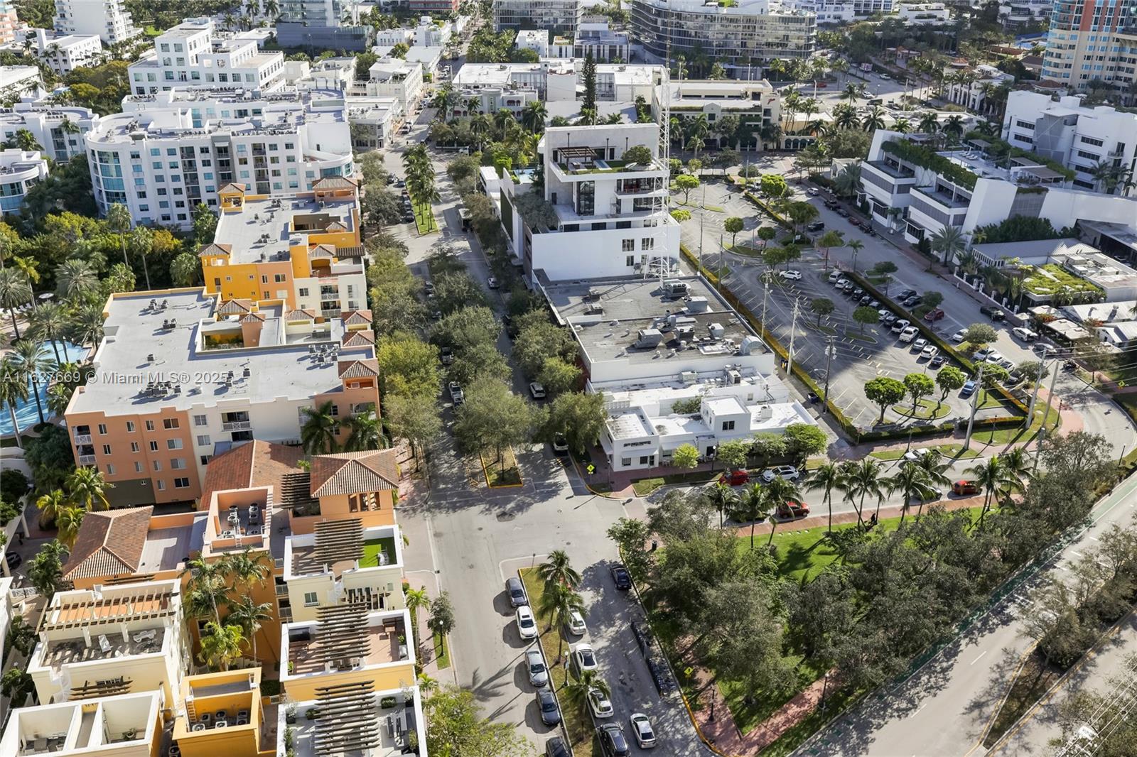 90 Alton Road, Unit 2909 Miami Beach, FL 33139 - Photo 48 of 56 Gallery Image 48