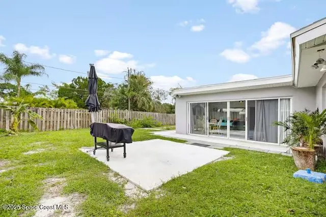 $469,000 | 2415 Dunbar Avenue, Melbourne, FL 32901