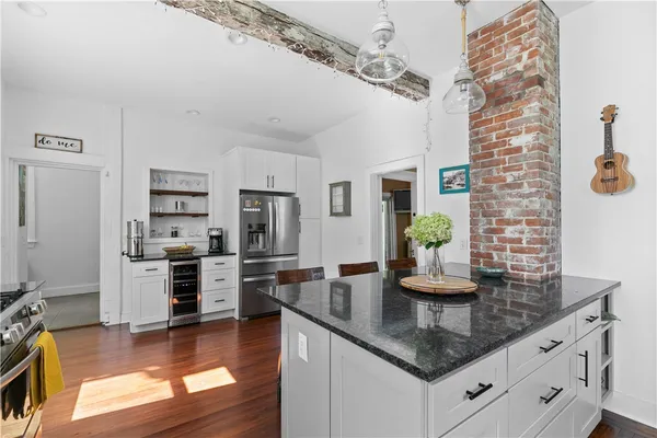 $6,000 | 8 Johnson Court, Newport, RI 02840