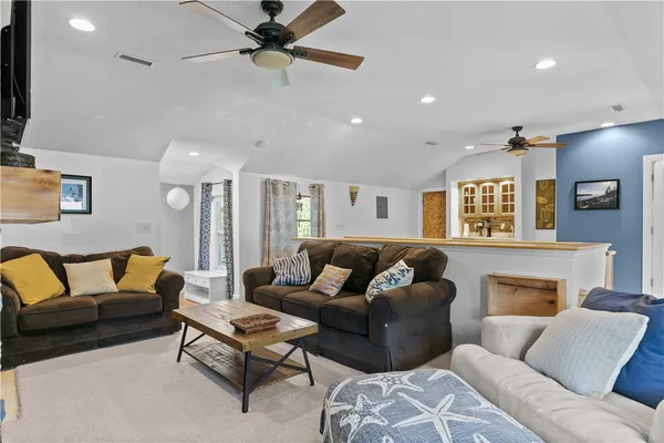 $6,000 | 8 Johnson Court, Newport, RI 02840