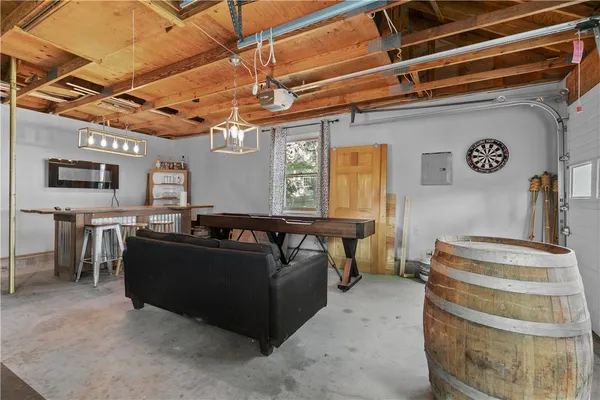 $6,000 | 8 Johnson Court, Newport, RI 02840