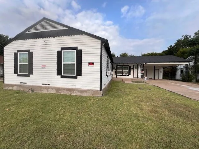 $300,000 | 205 Northeast 22nd Street, Grand Prairie, TX 75050