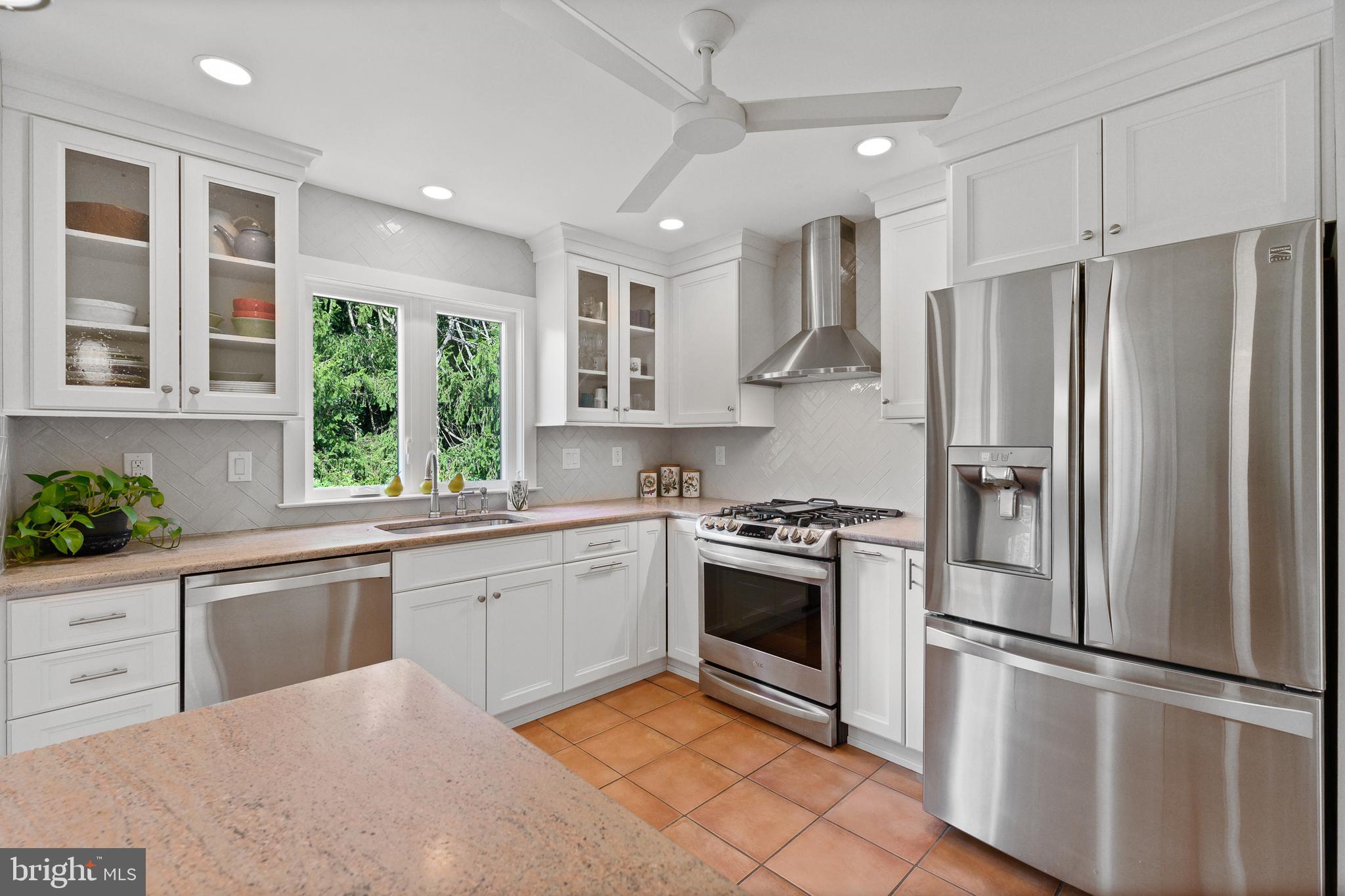206 Knoll Road Wallingford, PA 19086 - Photo 14 of 35 Updated kitchen