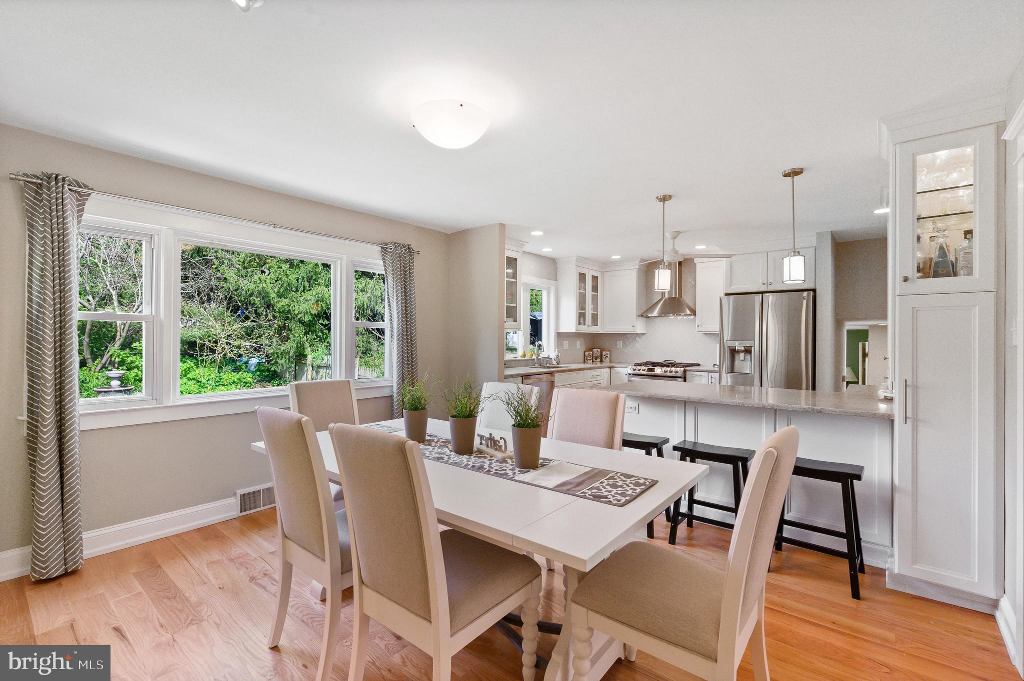 206 Knoll Road Wallingford, PA 19086 - Photo 20 of 35 Dining room-open to kitchen