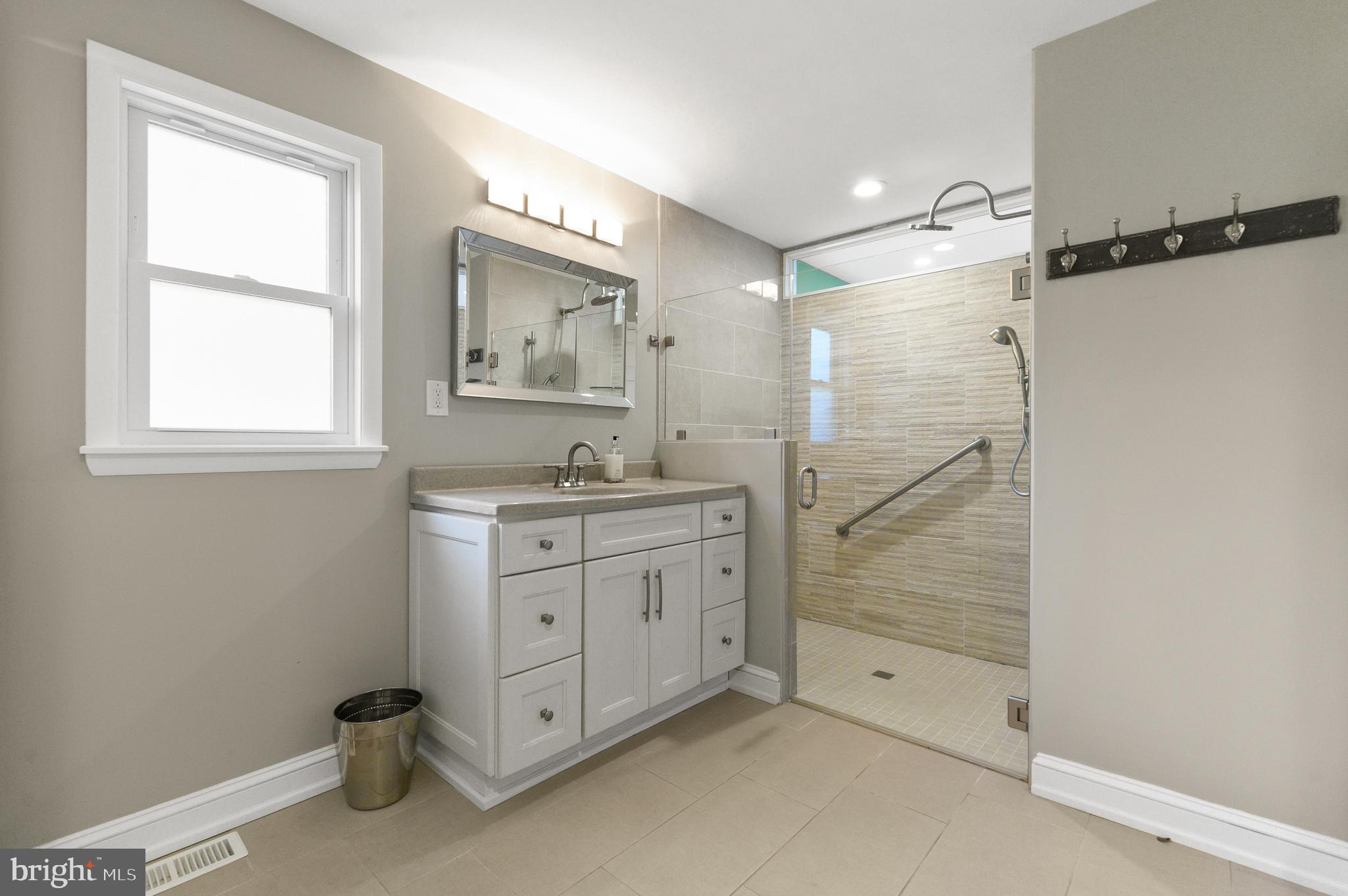 206 Knoll Road Wallingford, PA 19086 - Photo 6 of 35 Renovated bathroom with large shower