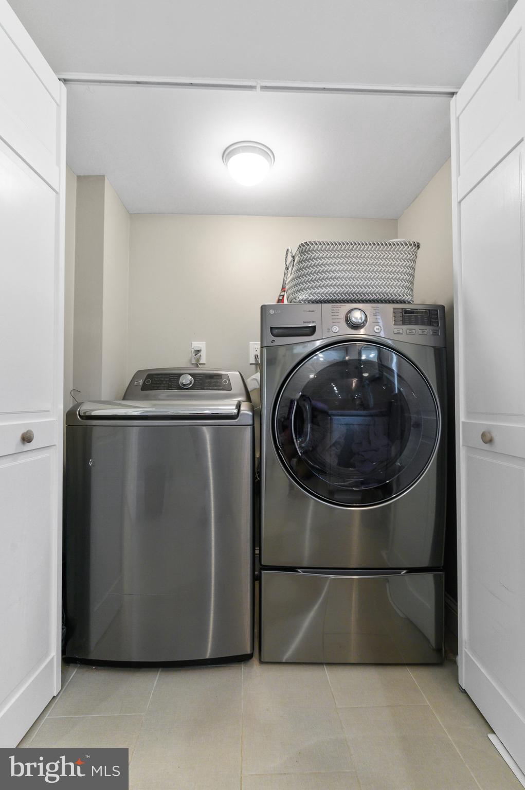 206 Knoll Road Wallingford, PA 19086 - Photo 8 of 35 Laundry