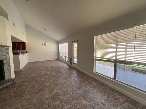 $2,350 | 3818 West Harrison Street, Chandler, AZ 85226