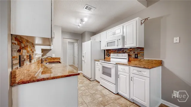 $2,295 | 116 Belle Grove Circle, Richmond Hill, GA 31324