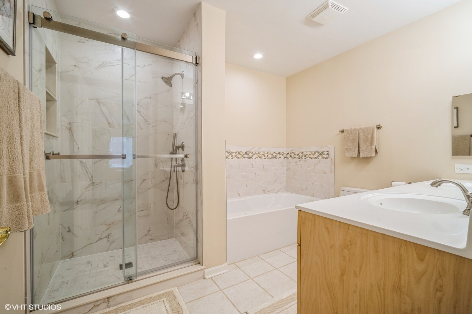 820 Weidner Road, Unit 210 Buffalo Grove, IL 60089 - Photo 20 of 25