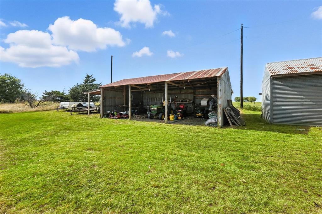 185 Quail Run Court Decatur, TX 76234 - Photo 32 of 40