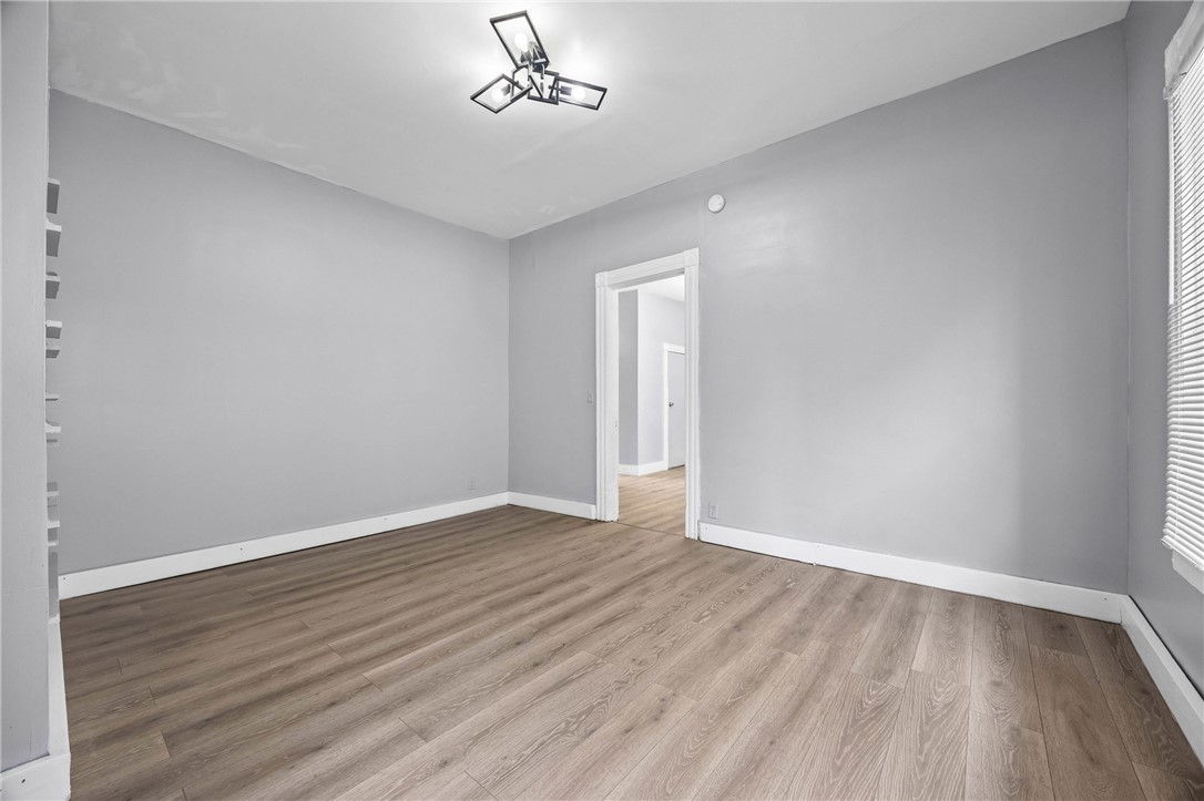 554 Campbell Street Rochester, NY 14611 - Photo 6 of 48