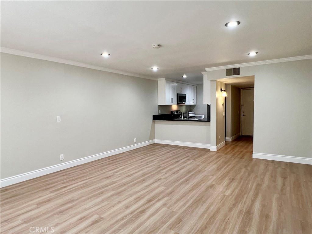 162 Tangelo Irvine, CA 92618 - Photo 5 of 14