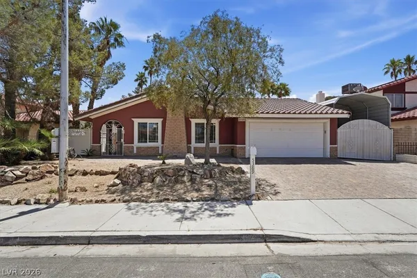$2,705 | 5389 Kalmia Drive, Las Vegas, NV 89103