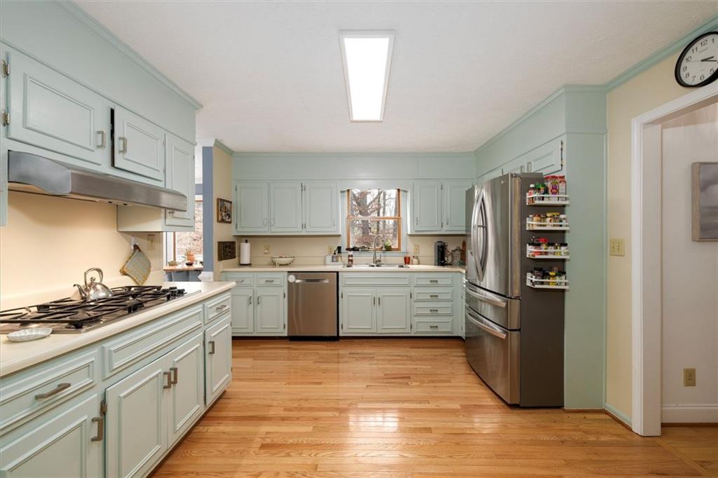 2086 Mountain Creek Court Smoke Rise, GA 30087 - Photo 19 of 47