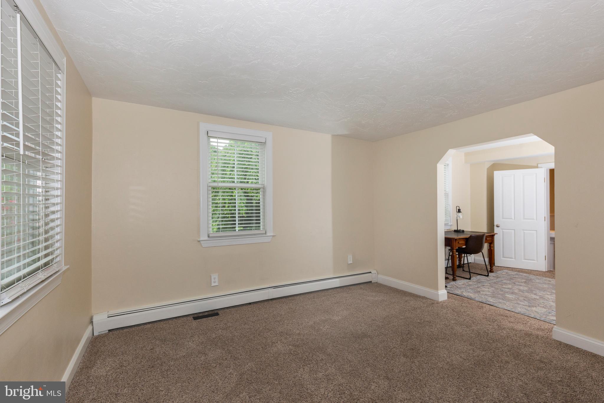 1559 Herrs Ridge Road Gettysburg, PA 17325 - Photo 5 of 86 Living Room