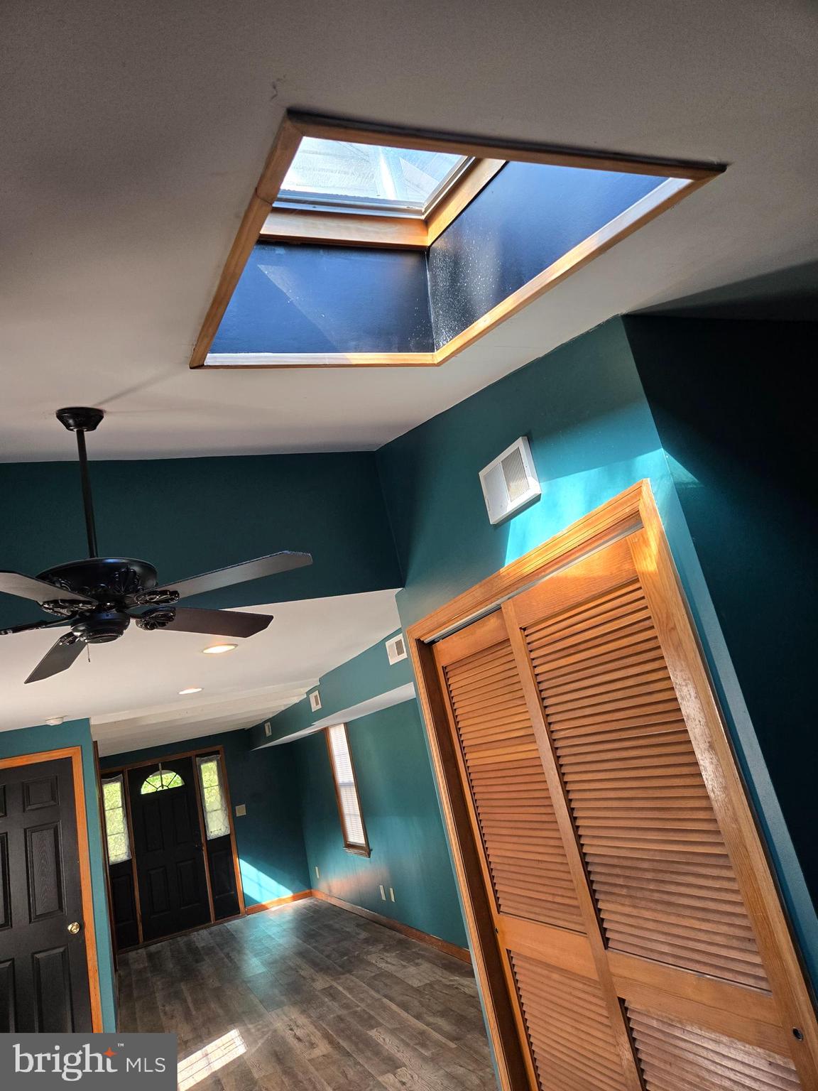 127 3rd Avenue Pitman, NJ 08071 - Photo 11 of 15 a patio with table and chairs