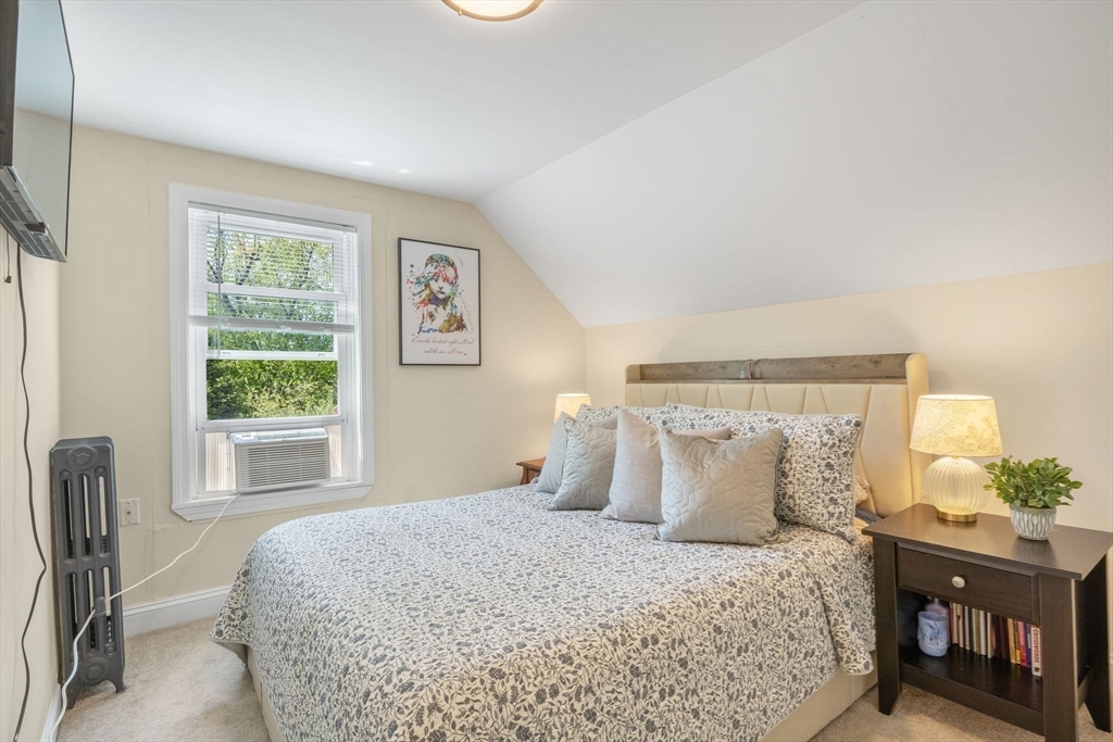 90 Manning Street Hudson, MA 01749 - Photo 20 of 38