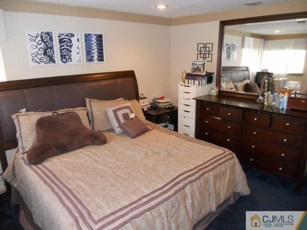 49 Partch Place Edison, NJ 08817 - Photo 13 of 18 Gallery Image 13