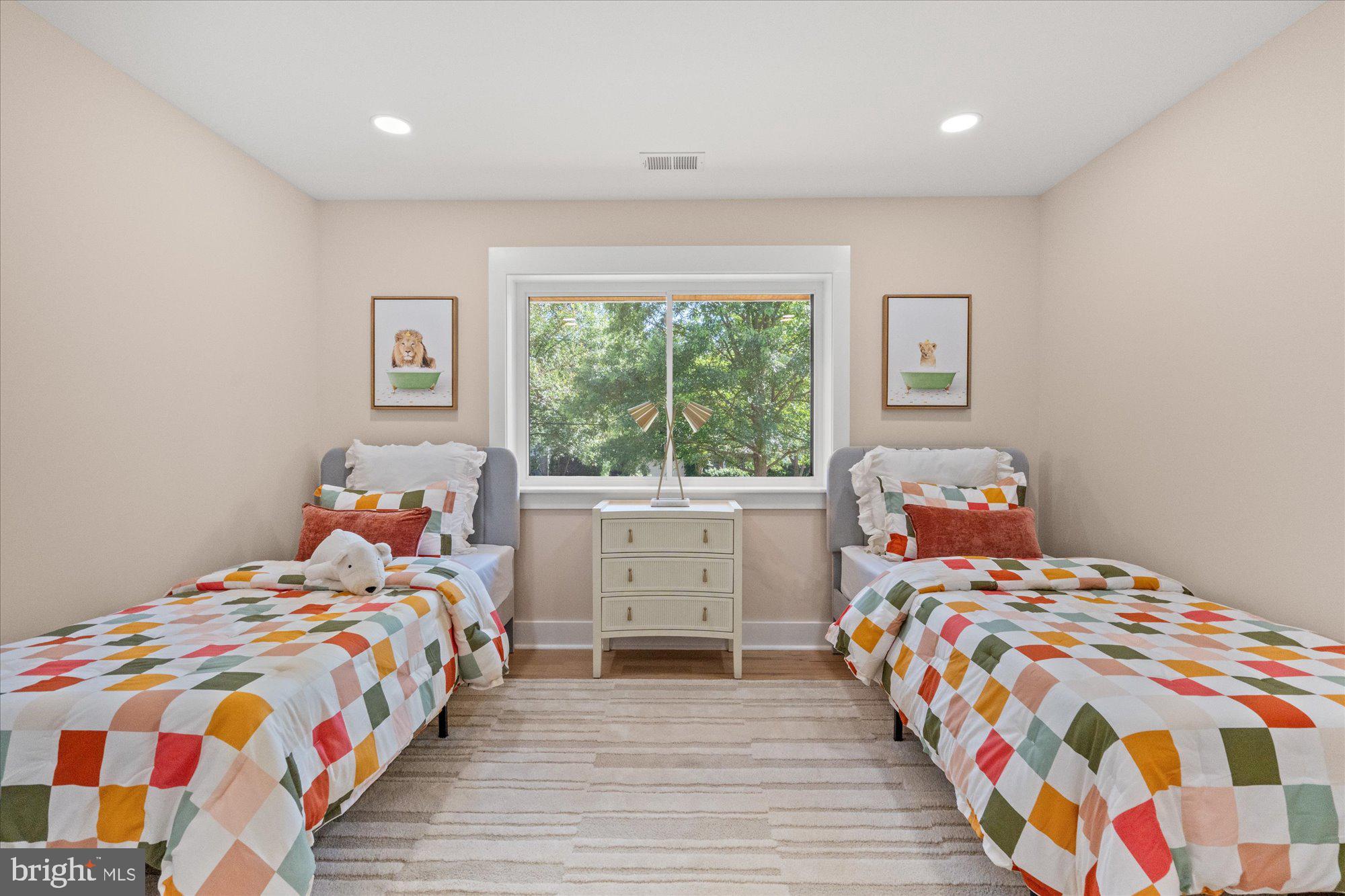 6125 Overlea Road Bethesda, MD 20816 - Photo 39 of 61 a bedroom with a bed and a window