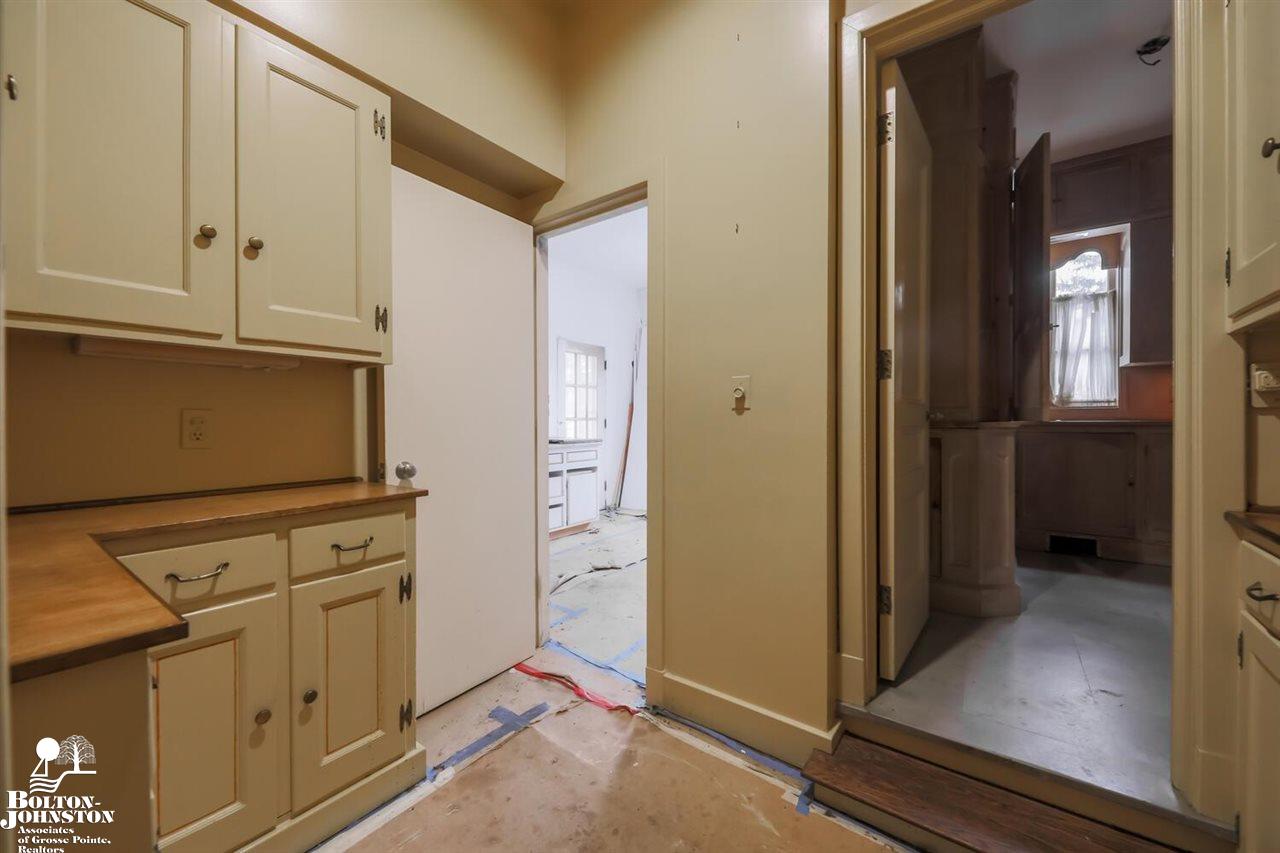 193 Ridge Road Grosse Pointe Farms, MI 48236 - Photo 21 of 60