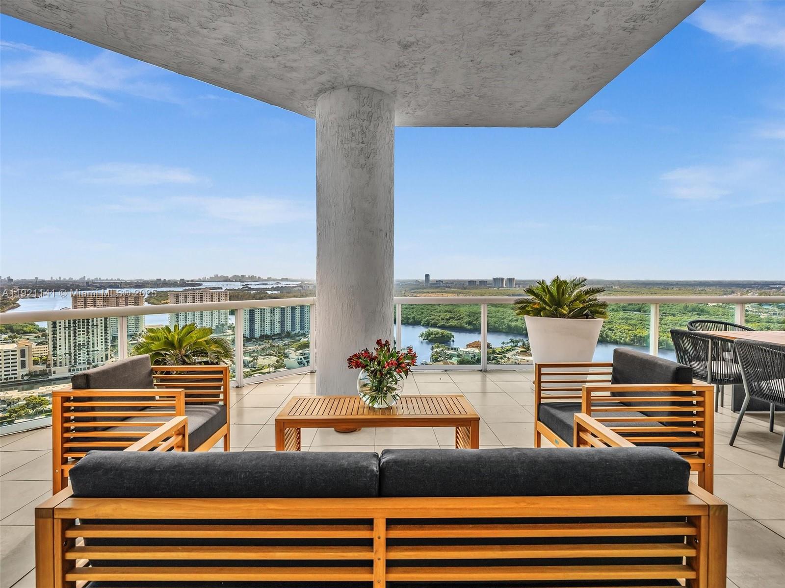 16500 Collins Avenue, Unit PH54 Sunny Isles Beach, FL 33160 - Photo 24 of 97