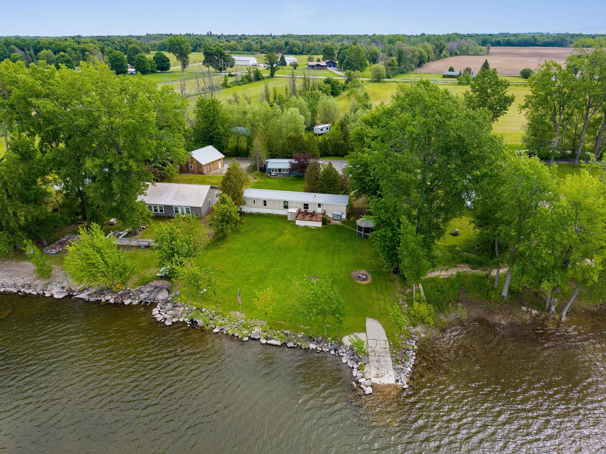 279 Hunter Road North Alburgh, VT 05440 - Photo 5 of 49