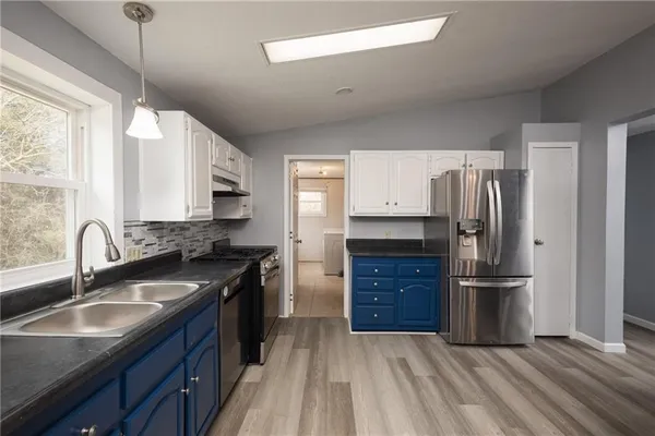 $250,000 | 196 Southeast 51 Road, Warrensburg, MO 64093