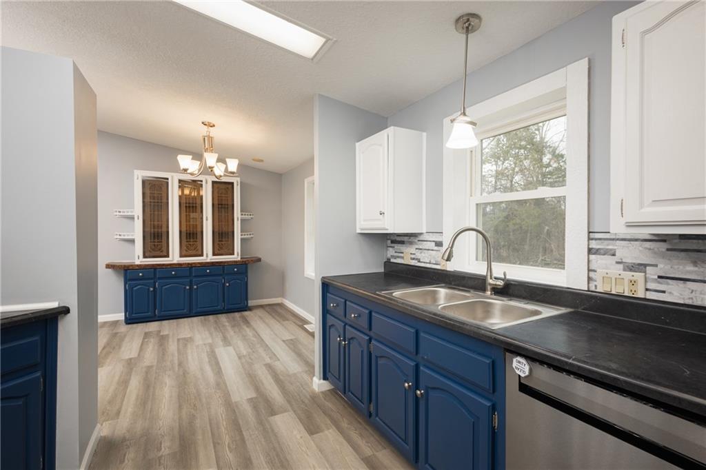 196 Southeast 51 Road Warrensburg, MO 64093 - Photo 15 of 47