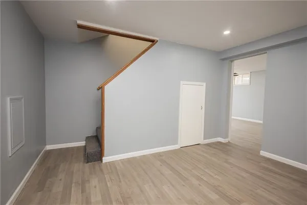 $250,000 | 196 Southeast 51 Road, Warrensburg, MO 64093