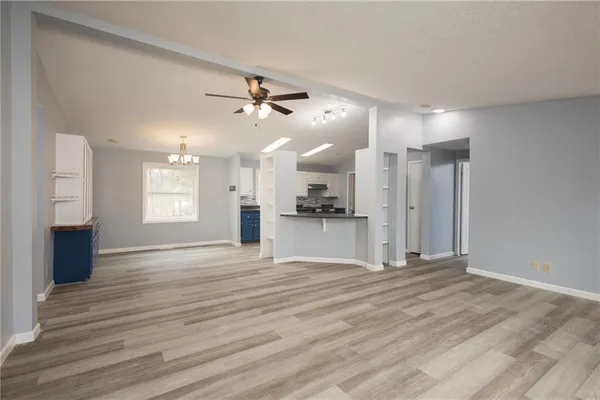 $250,000 | 196 Southeast 51 Road, Warrensburg, MO 64093