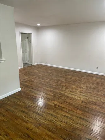 $995 | 4950 Live Oak Street, Unit 105, Dallas, TX 75206