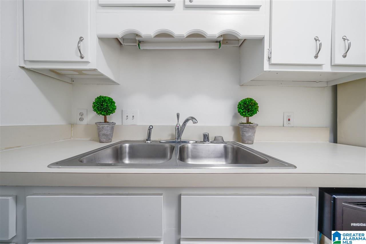 3350 Altamont Road South, Unit B8 Birmingham, AL 35205 - Photo 11 of 21