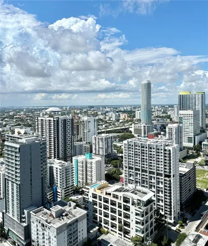 $6,500 | 79 Southwest 12th Street, Unit 4012S, Miami, FL 33130